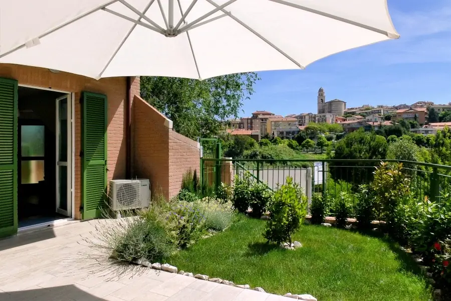 Fiori d'Olmo - B&B Sirolo