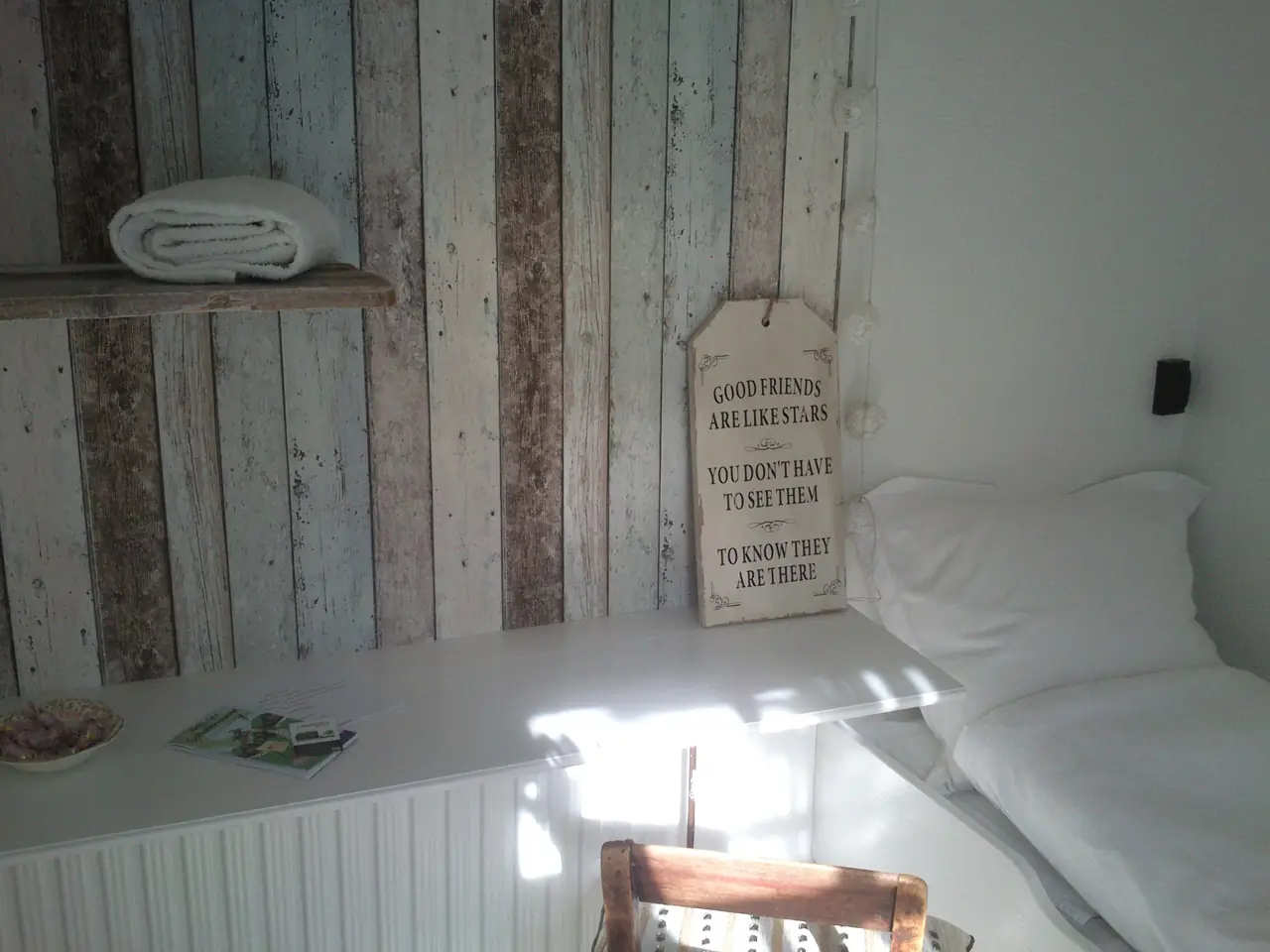 The little corner bedroom