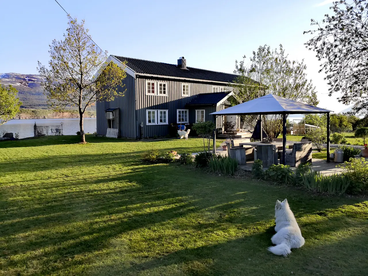 Aline's Stue B&B - Bed and Breakfast Utskarpen