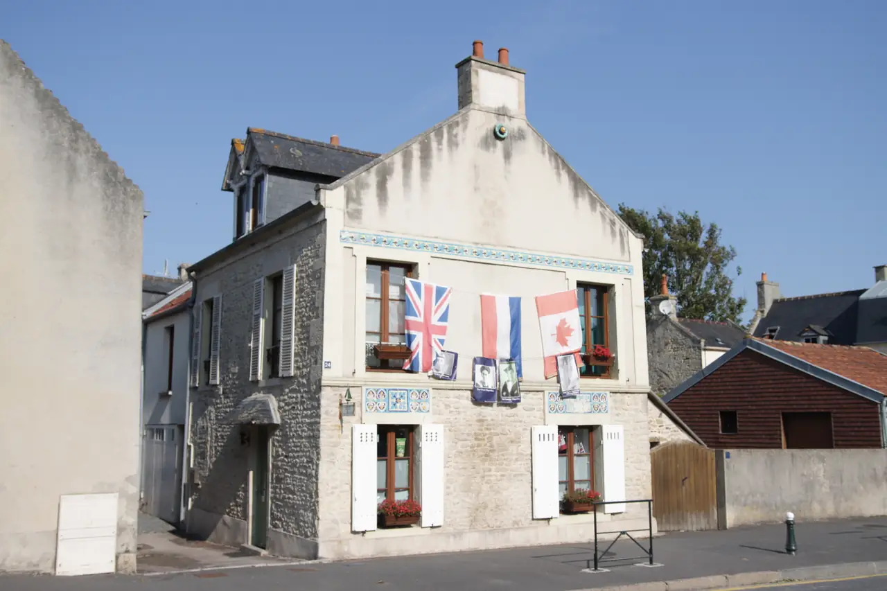 Villa Louis et Marguerite - Chambres d’hôtes Arromanches-les-Bains