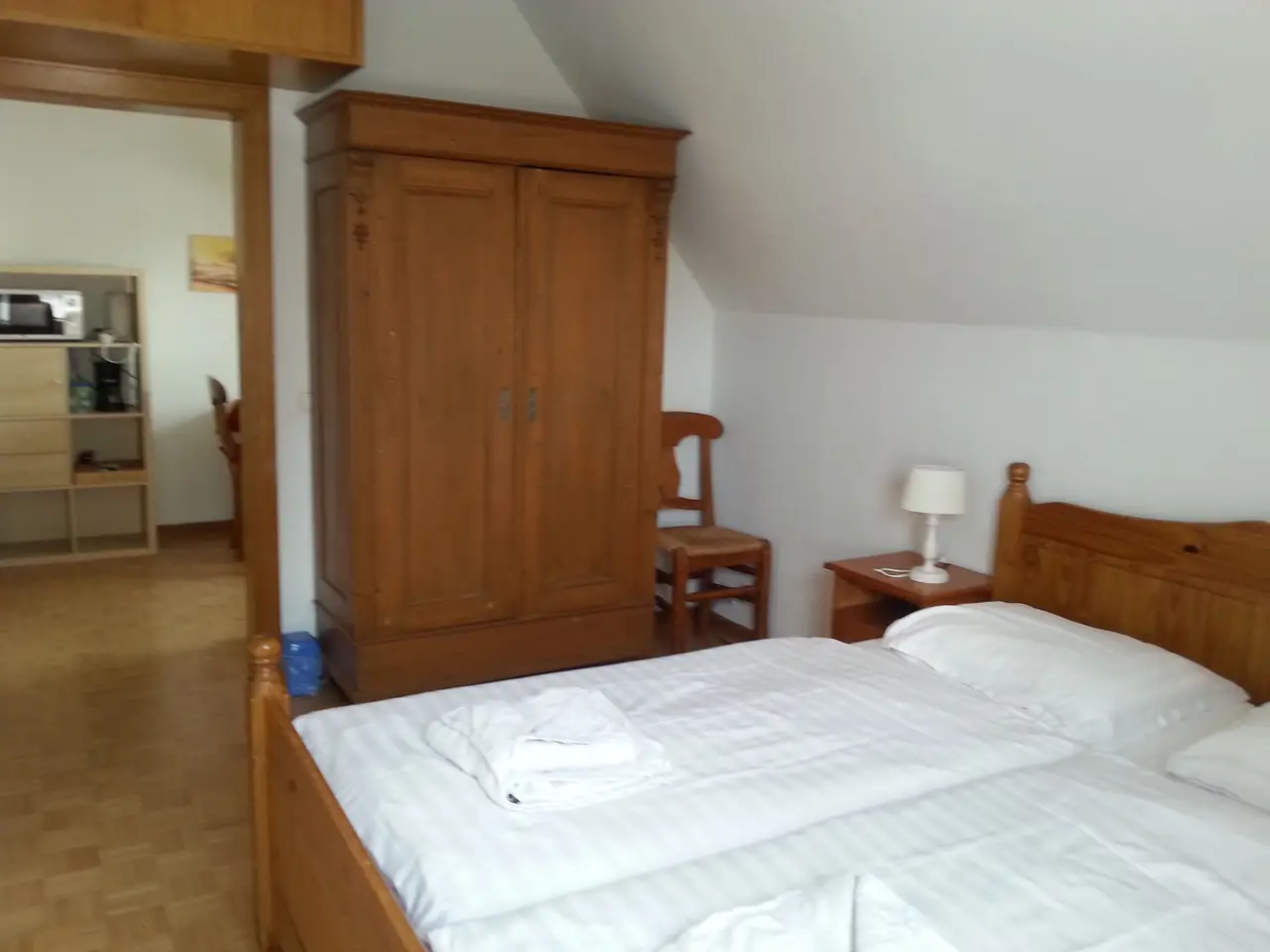 Zimmer 1er Stock